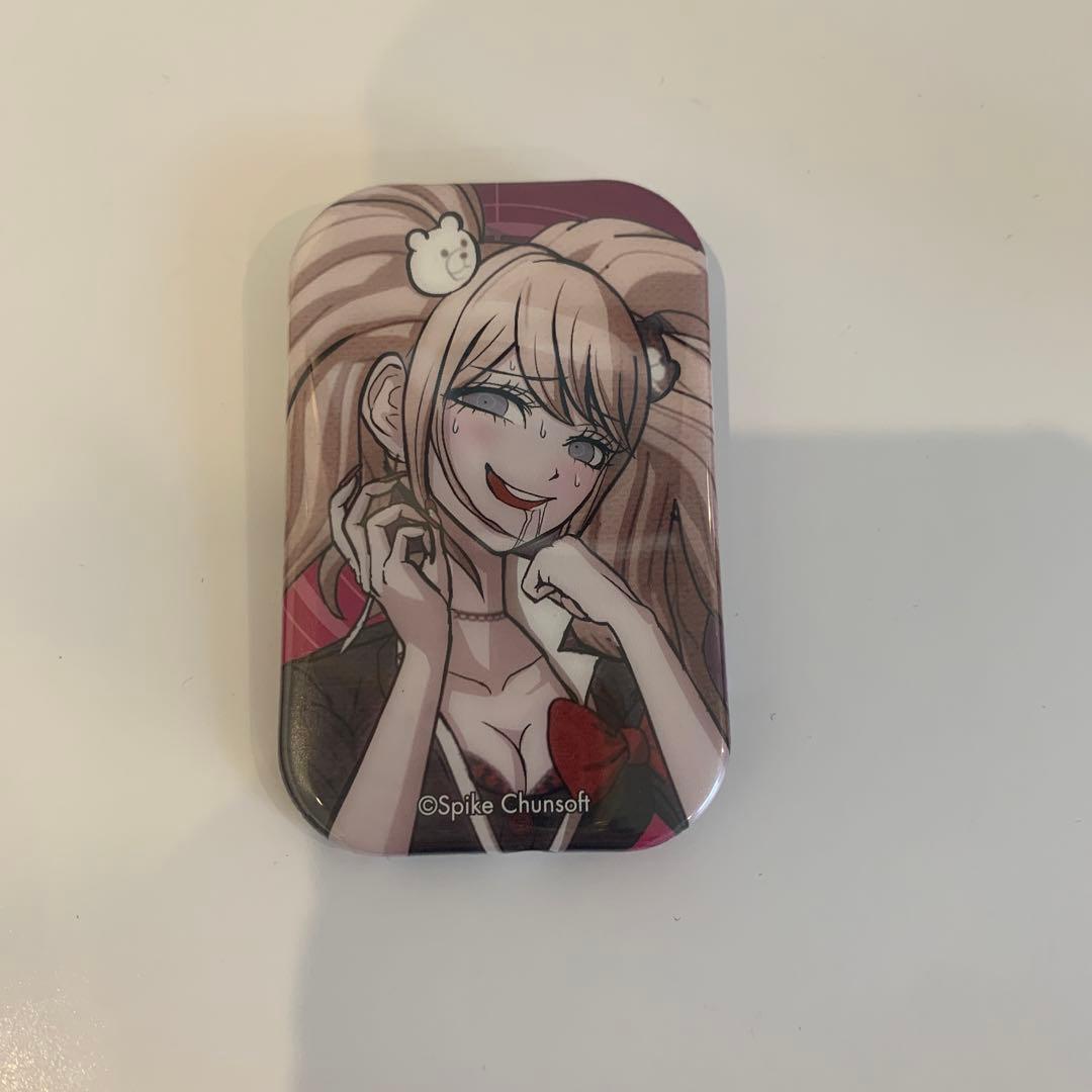 江ノ島盾子 ダンガンロンパ スクエア缶バッジ 10周年 - メルカリ