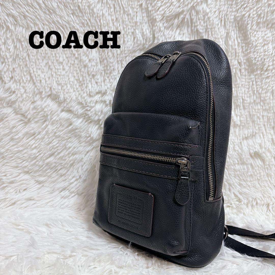 COACH スリングショルダー　クロスボディ　ボディバッグ　肩掛け