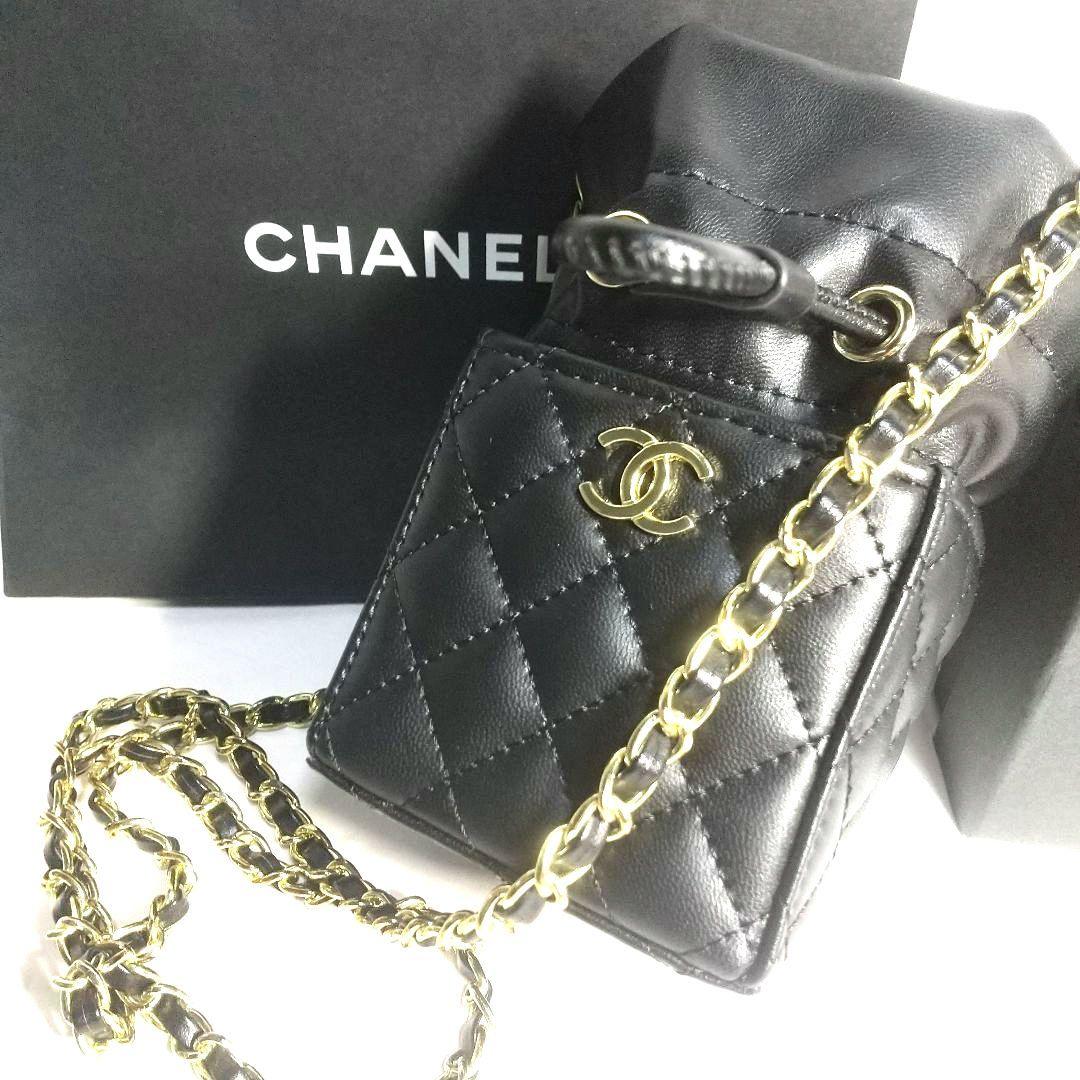 新品未使用CHANELチェーンショルダミニマトラッセ巾着VIP限定ノベルティ 未使用 CHANEL クリスマス VIPギフト ノベルティ 巾着 ショルダー