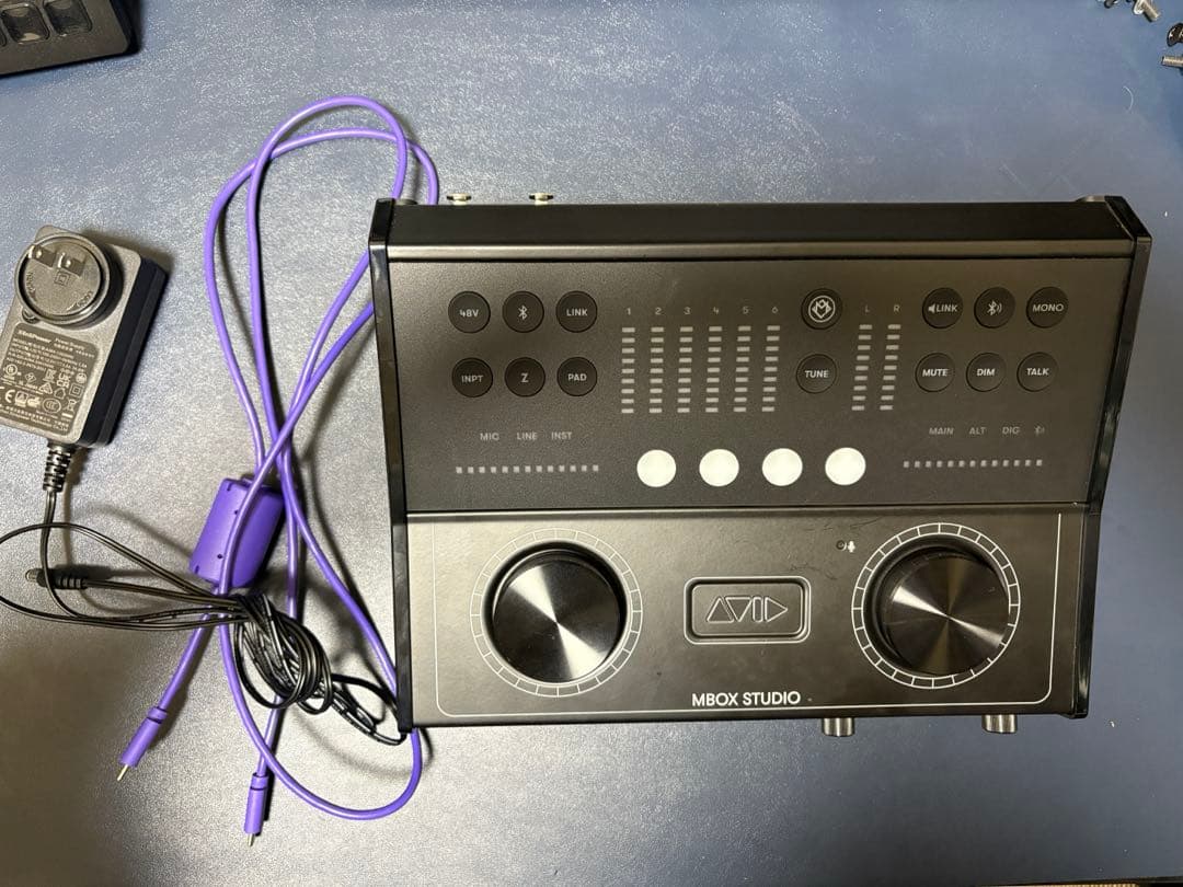 AVID MBOX STUDIO (ライセンス譲渡はありません)