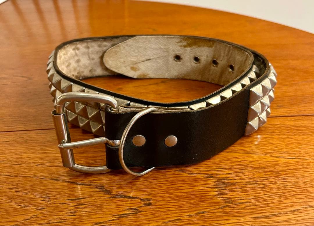 Wendy's ３連ピラミッドベルト Amazon | [ベルト] ウェンディーズ 3連 ラージ ピラミッド スタッズ