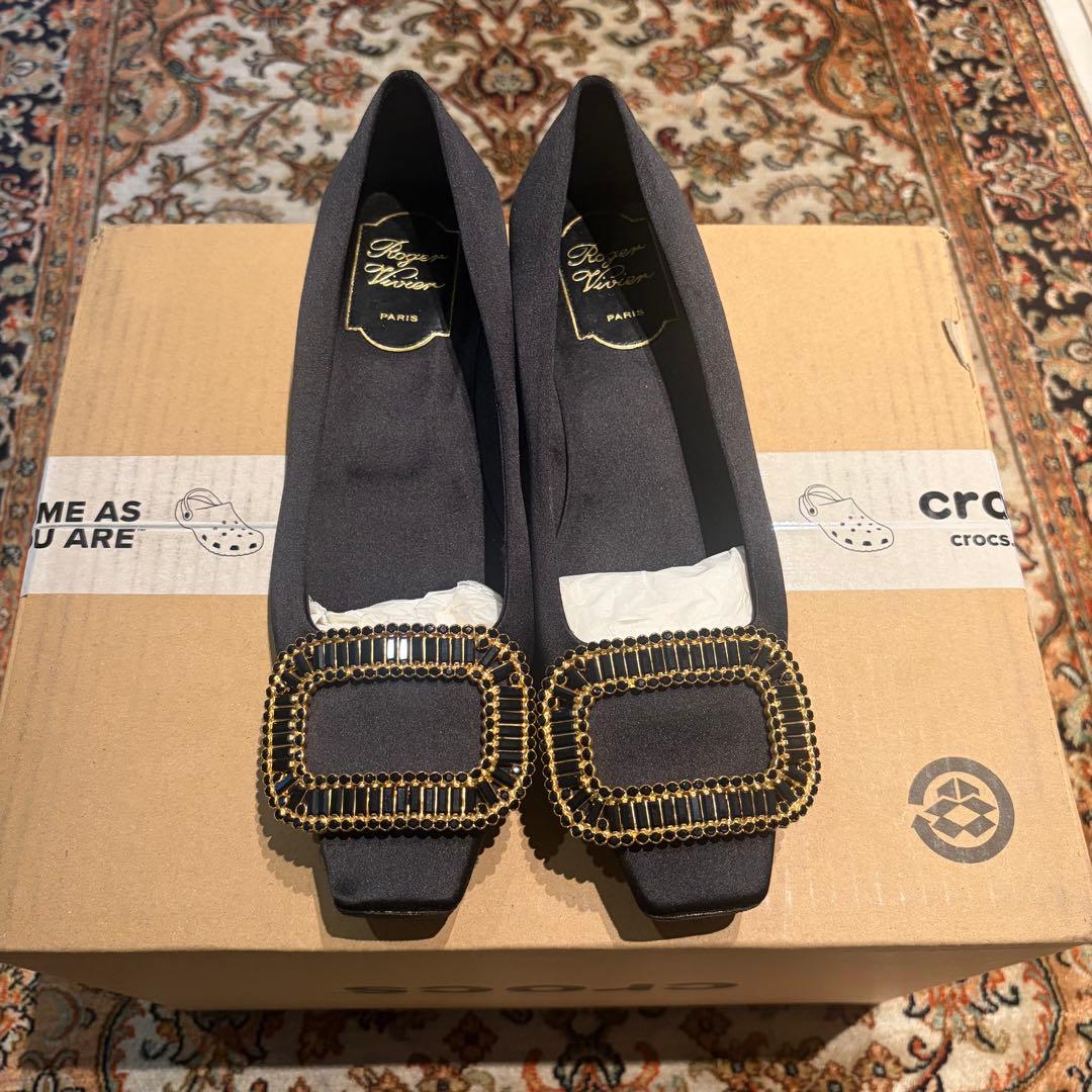 ロジェヴィヴィエ パンプス 35ブラック - メルカリ