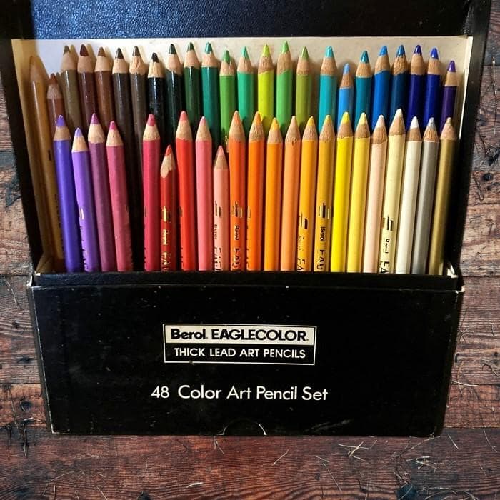 条件割引あり】 ベロール イーグルカラー カリスマカラー 色鉛筆 46色
