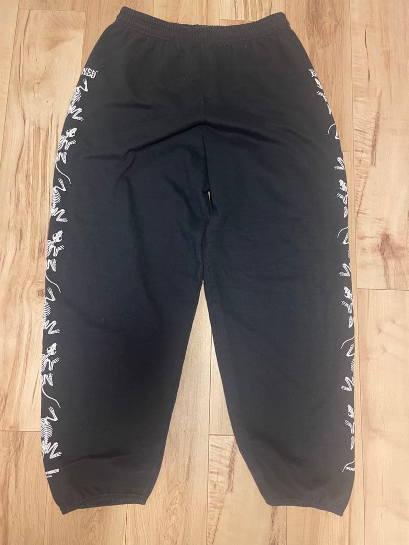 パウエルペラルタ　スウェットパンツ