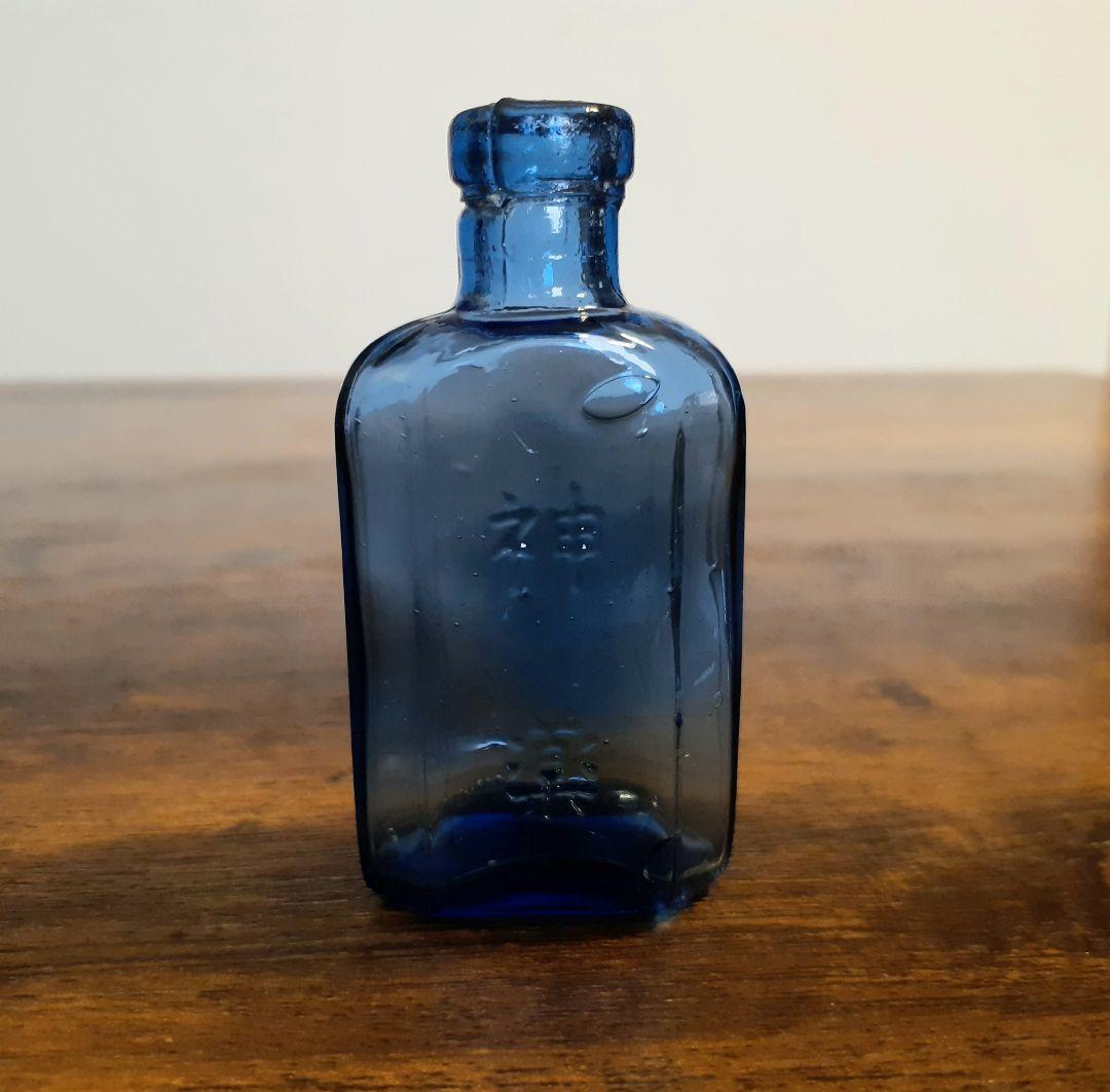 レトロ瓶 コバルト小瓶 ガラス瓶 昭和レトロ ボトルディギング - メルカリ