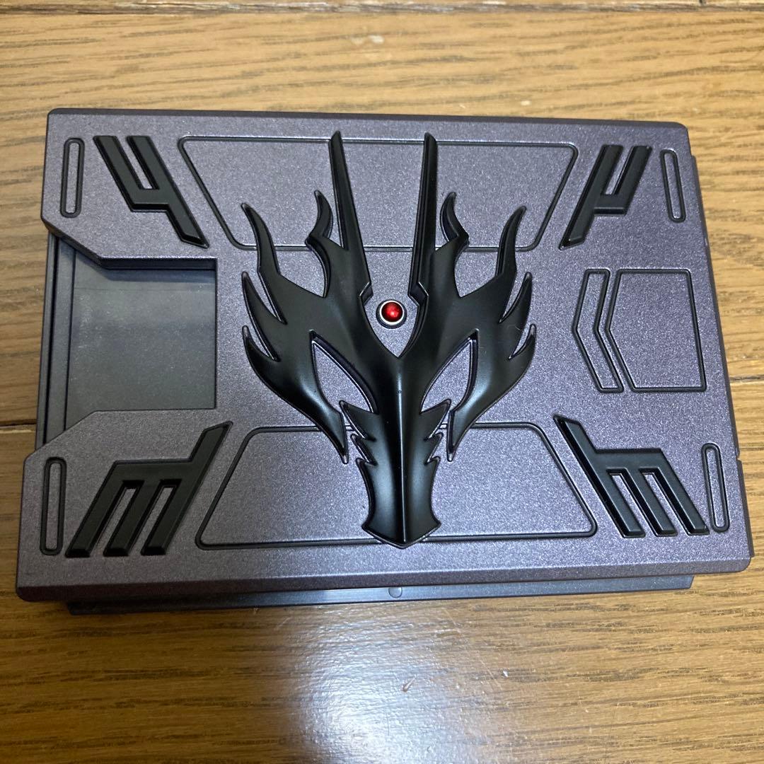 CSM リュウガ カードデッキ 仮面ライダー ギーツ 龍騎 リュウキ