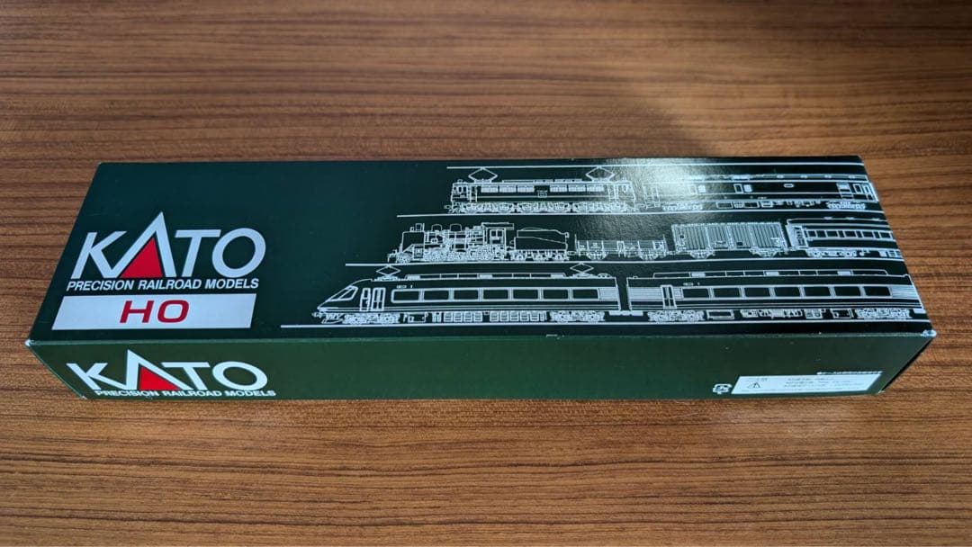 KATO EF58 大窓・ブルー HOゲージ 鉄道模型 謹製：KATO HO 1-301】EF58（大窓・ブルー）を久しぶりに眺めてみて