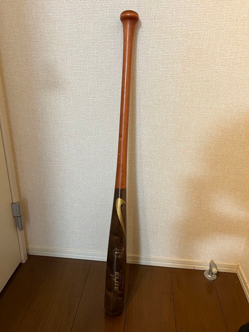 鳥谷敬 実使用バット NIKE 直筆サイン入り - メルカリ