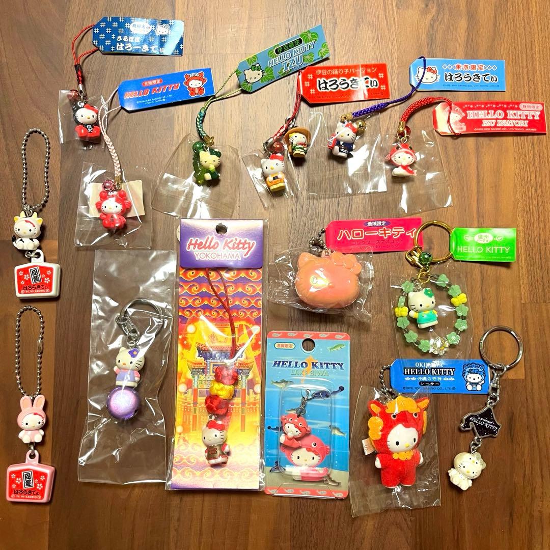 ハローキティ サンリオ　ご当地根付け 16個セット