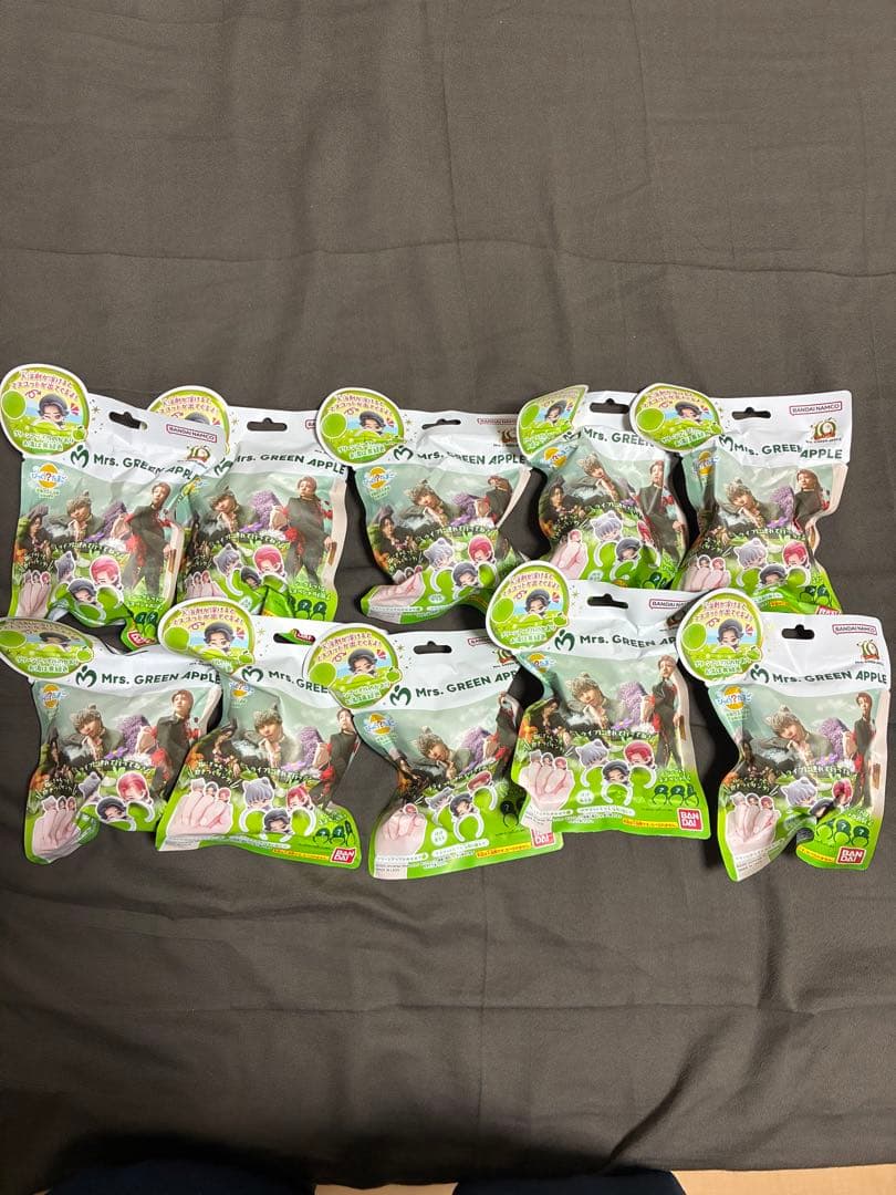 ら*ら様 ミセス びっくらたまご 10個セット Mrs. GREEN APPLE