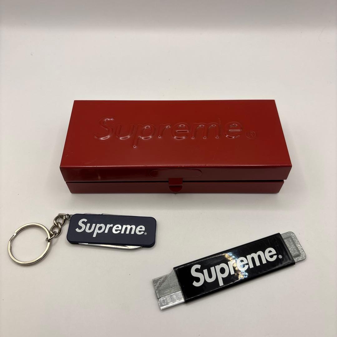 Supreme 小物3点セット　キーホルダー、ケース、カッター