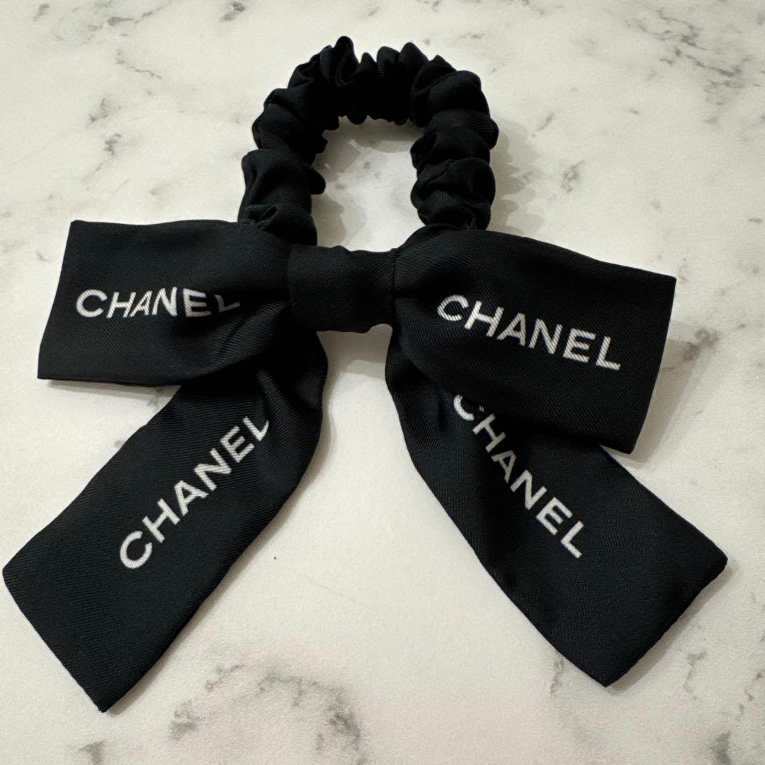 シャネル CHANEL リボン シュシュ シルク ヘアゴム ブラック 楽天市場】【ラッピング済】シャネル ヘア アクセサリー シルクリボン