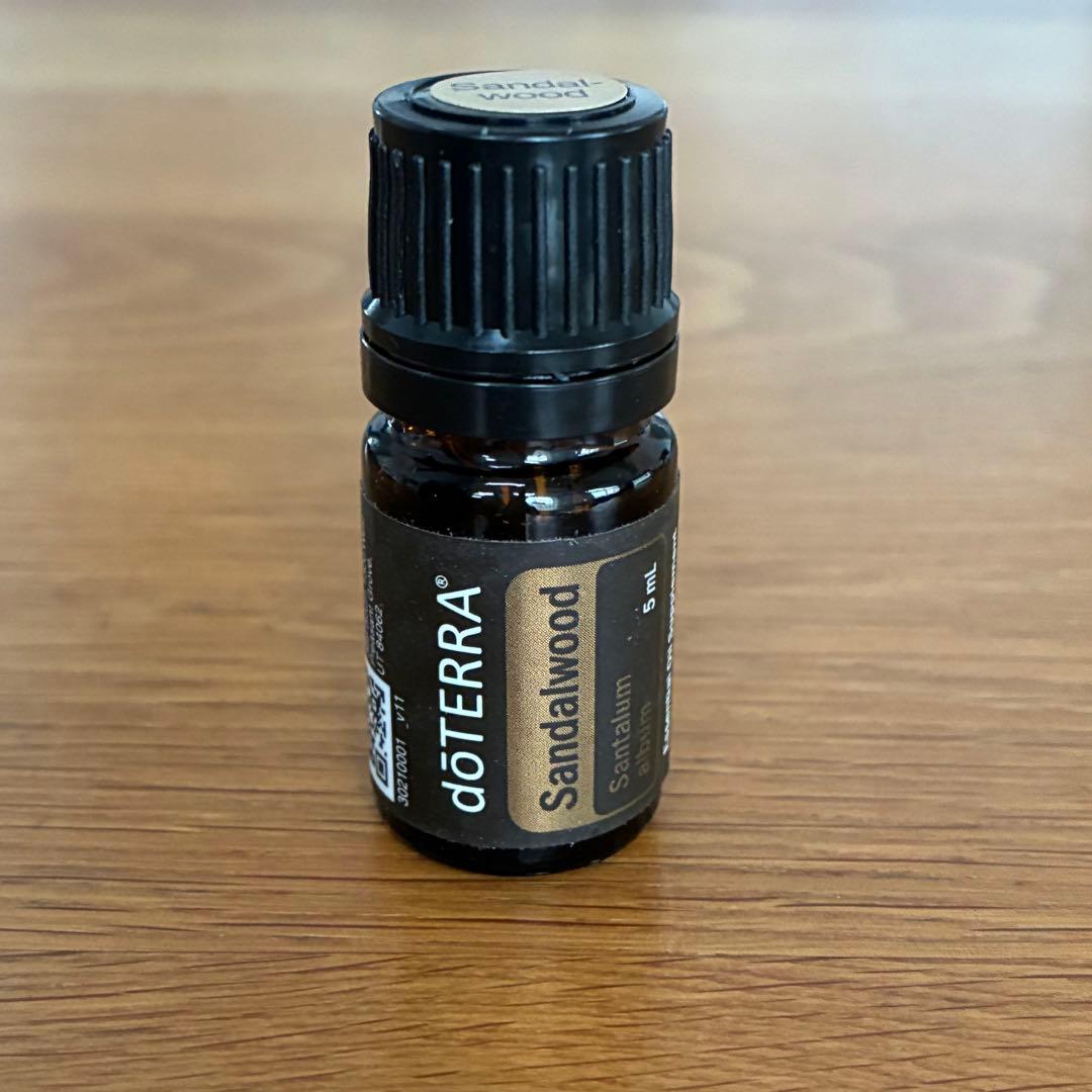 doTERRA サンダルウッド 5mL