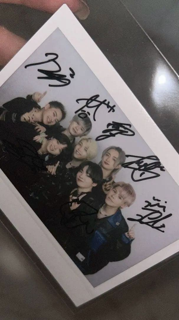 BE:FIRST 直筆サイン入り集合写真 - メルカリ