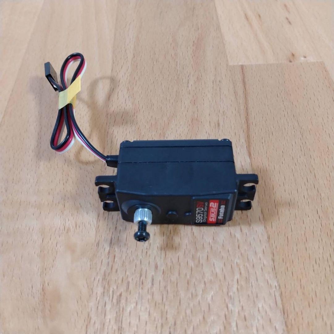 【7/5〜お値下げ】フタバ　サーボ　S9570SV　タイヤセット