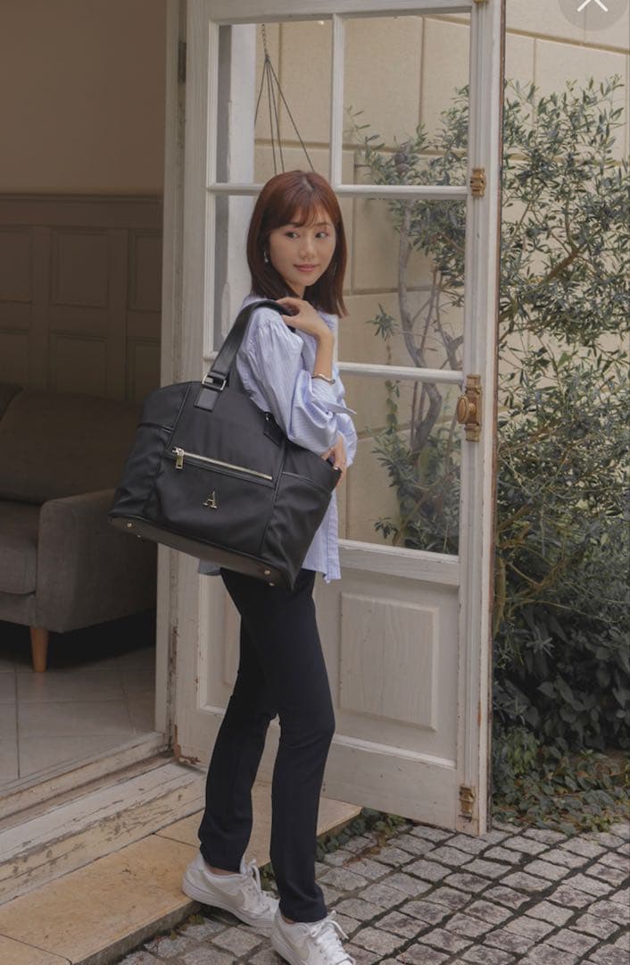 Aprily アプリリー 2Wayマルチラウンドバッグ - メルカリ