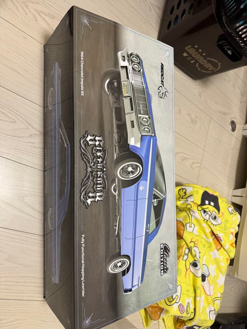 radcat製 インパラ64 ローライダー 1/10スケール