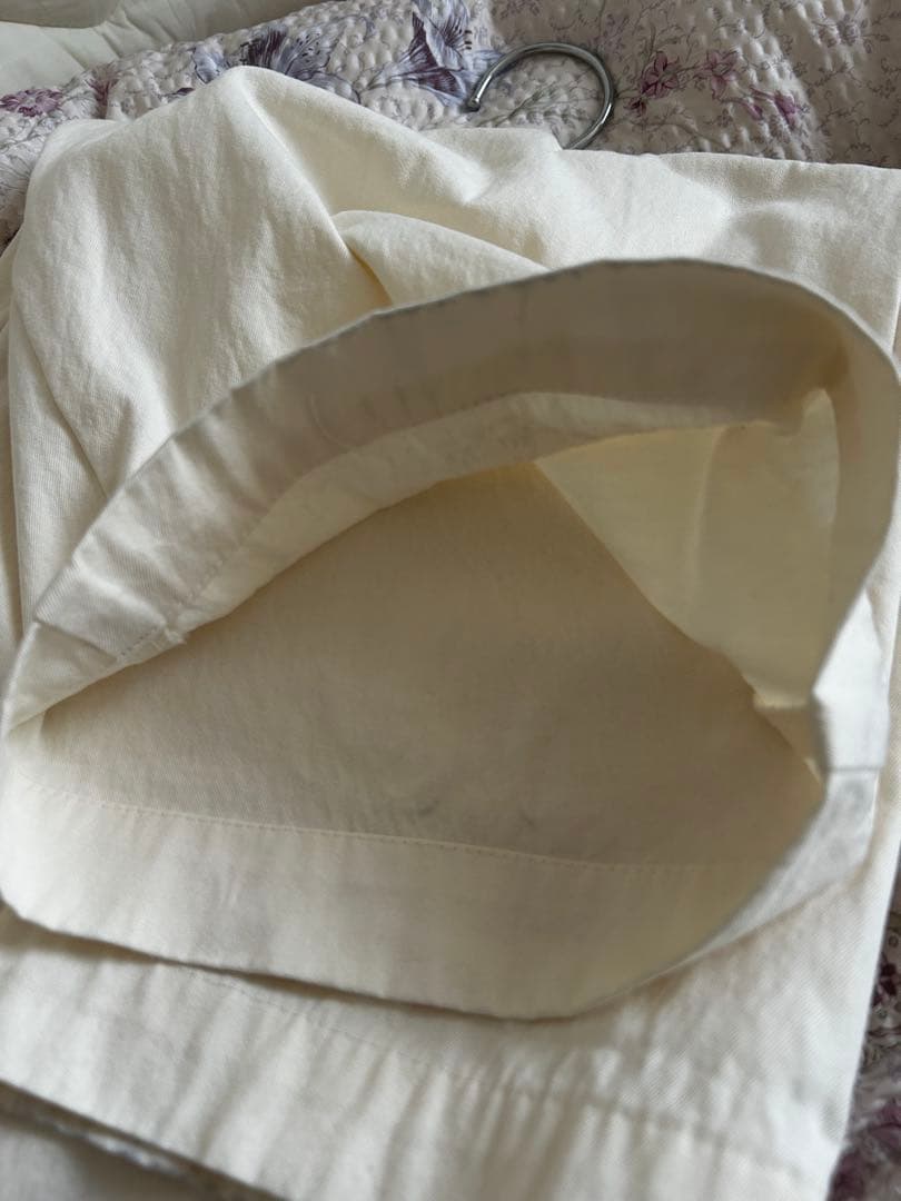 julynine チノパン アッシュホワイト ジュライナイン Mサイズ - メルカリ