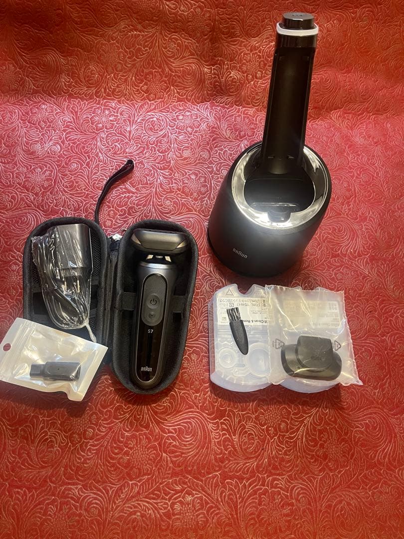 BRAUN 人気機種Series7現行型 新品未使用/CCR2個その他 BRAUN Series 7 ブラウン シリーズ7 72-G7500CC メンズ電気シェーバー