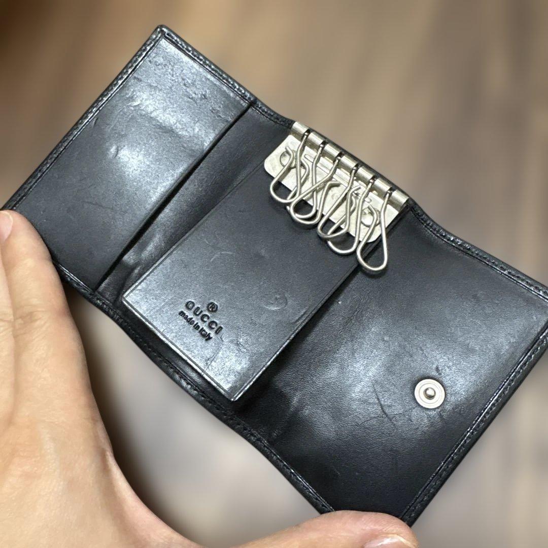GUCCI ブラック レザー キーケース - メルカリ