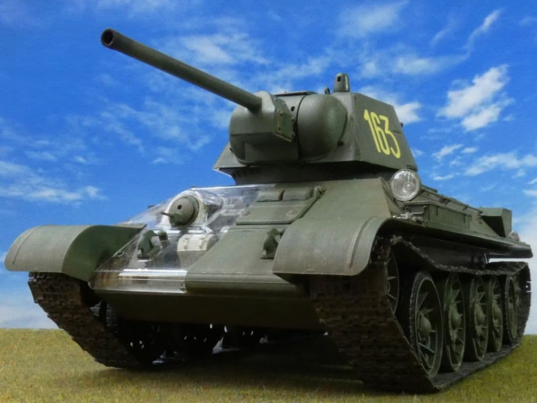 1/35 ソビエト T34/76フルインテリアキット(完成品) ソビエト T34/76戦車 `チェリヤビンスク` (プラモデル) - ホビーサーチ