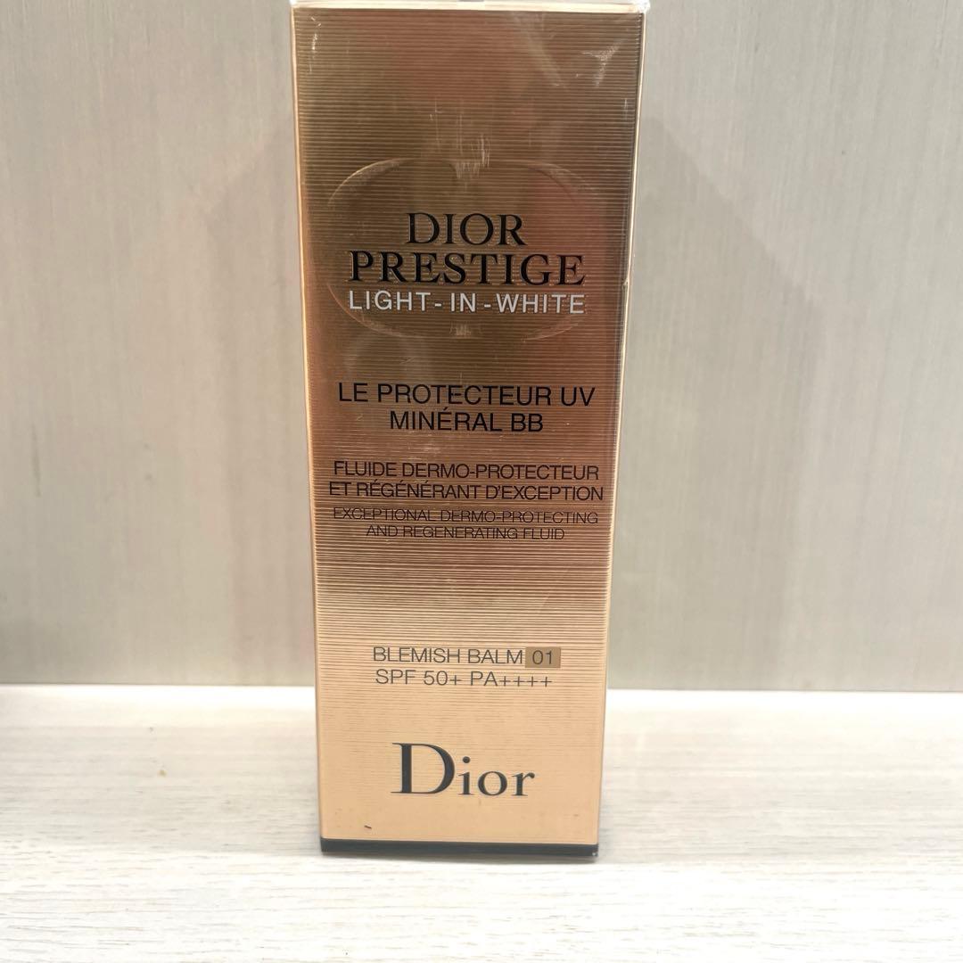 DIORプレステージホワイト　ルプロテクターUVミネラルBB 01 新品未使用 プレステージ ホワイト ル プロテクター UV ミネラル BB｜Diorの