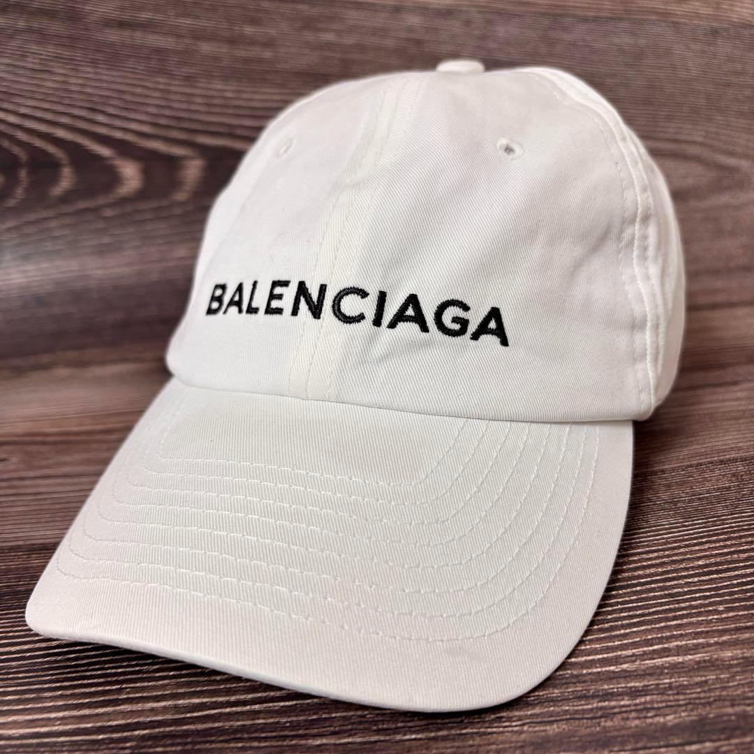【人気 】バレンシアガ ベースボールキャップ ユニセックス ホワイト ロゴ刺繍