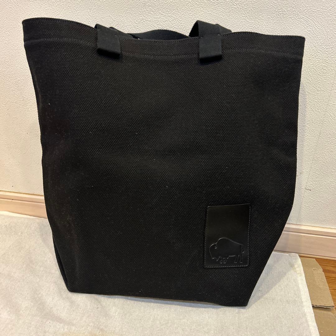 ILBISONTEブラックキャンバストートバッグ