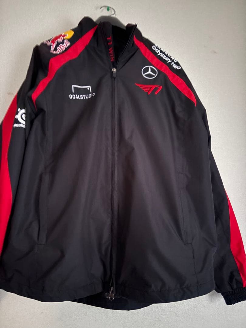 T1ユニフォーム　fakerのネーム付き