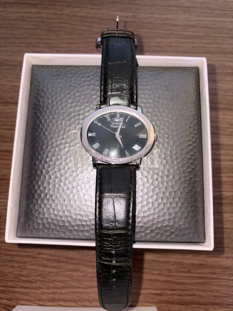 Vivienne Westwood アナログ時計 ブラック