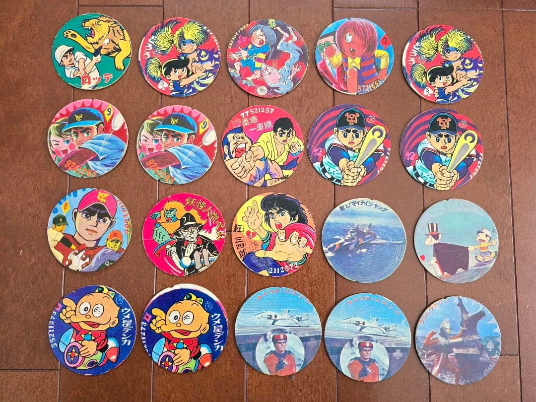 昭和レトロ懐かしのアニメ・特撮ヒー ローものの丸型メンコいろいろ20