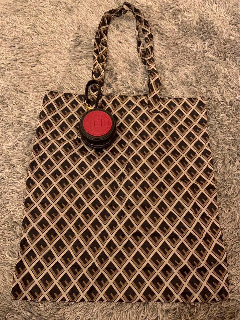 最終価格　FENDI エコバッグチャーム