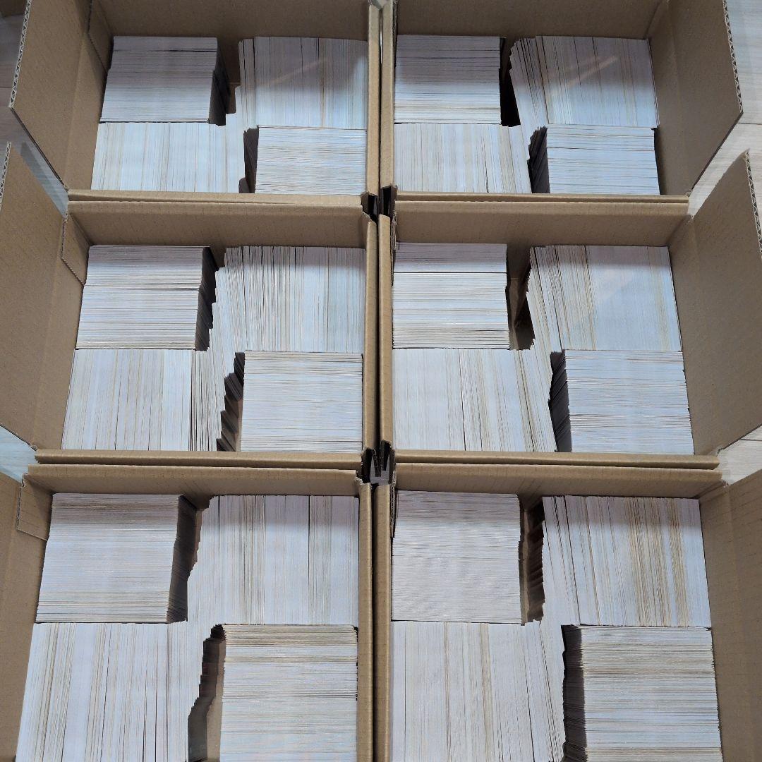 t遊戯王ダンボール6箱分まとめ売り引退品 - メルカリ