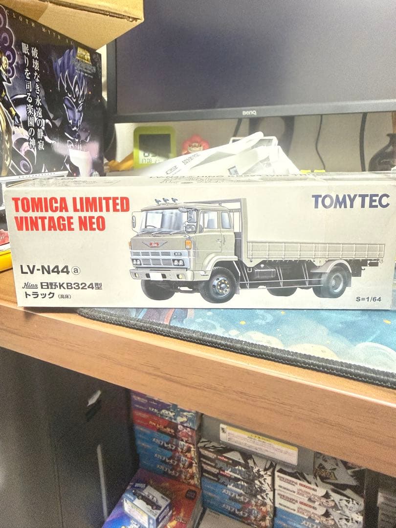 ミニカー TOMICA LIMITED VINTAGE NEO LV-N44a