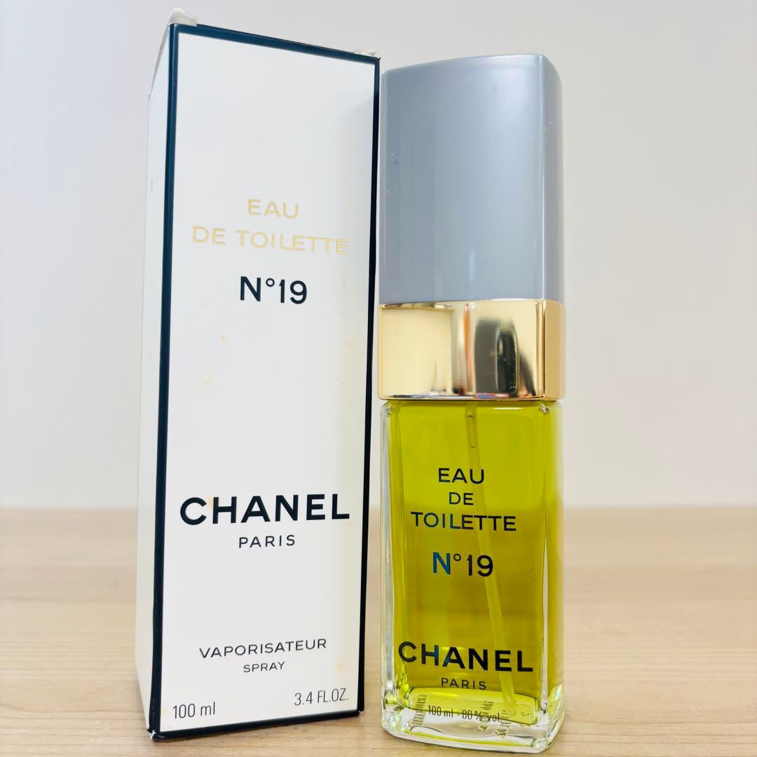 新品未使用 シャネル No.19 オードトワレ 100ml 香水