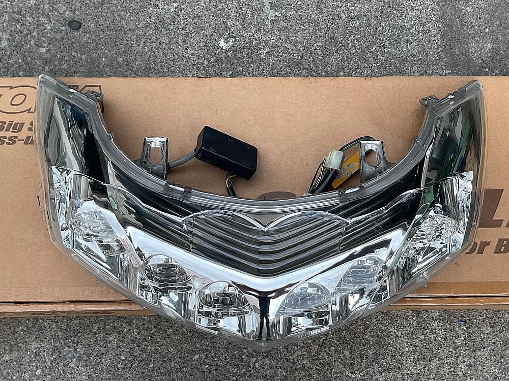 希少 上物美品 キジマ LED テールユニット 4D9 マジェスティ SG20J