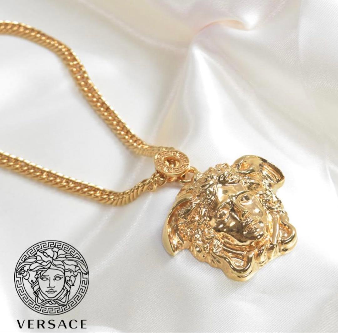 VERSACE 大ぶり メデューサ ネックレス ゴールド 1008766 - メルカリ