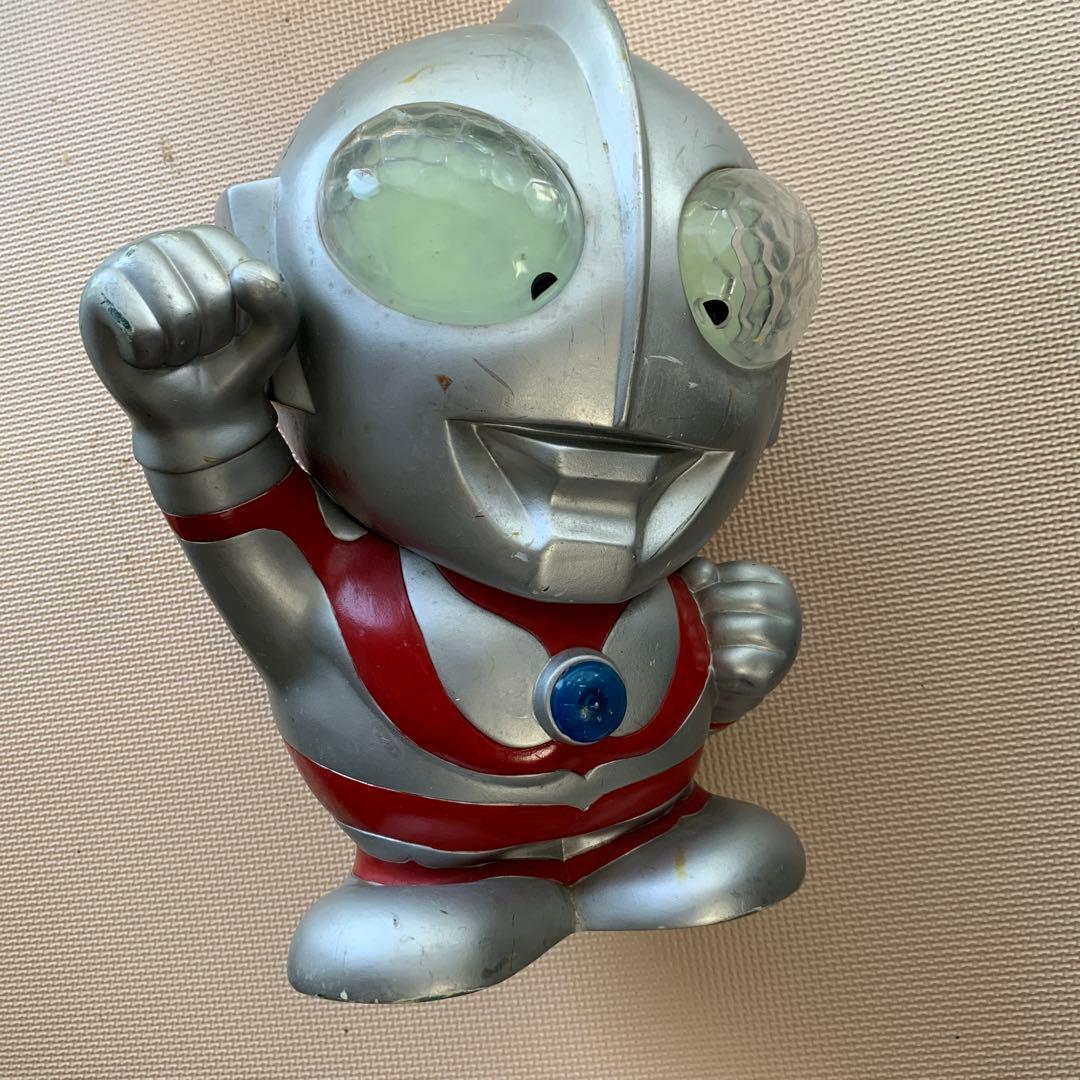 ウルトラマン貯金箱 - メルカリ