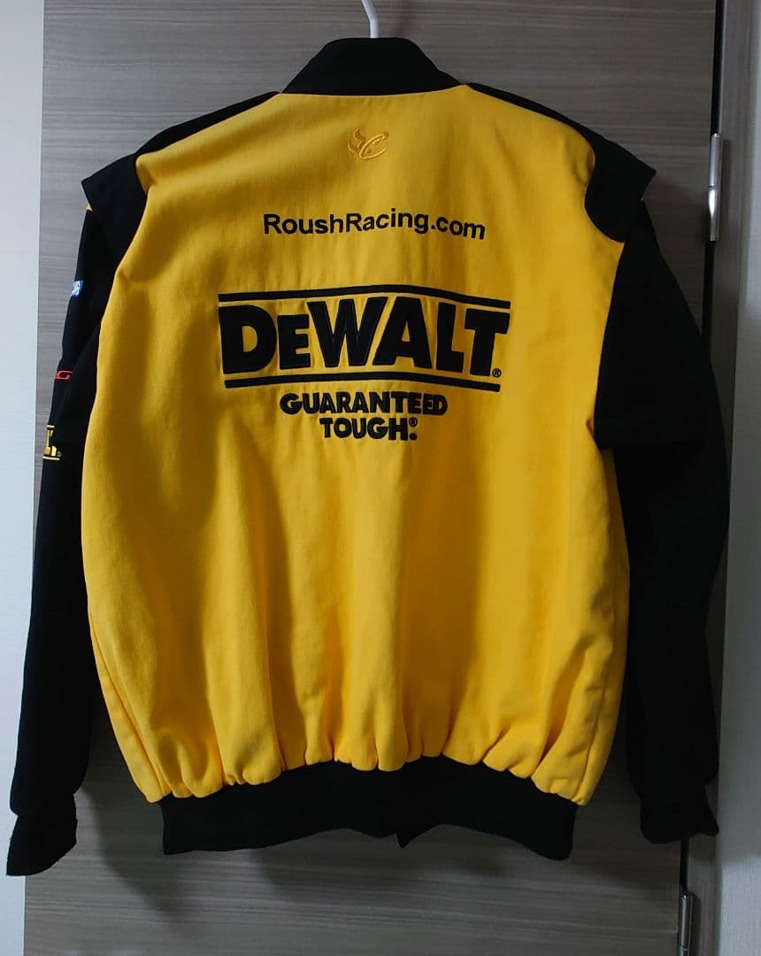 NASCARレーシングジャケット DeWALT - メルカリ