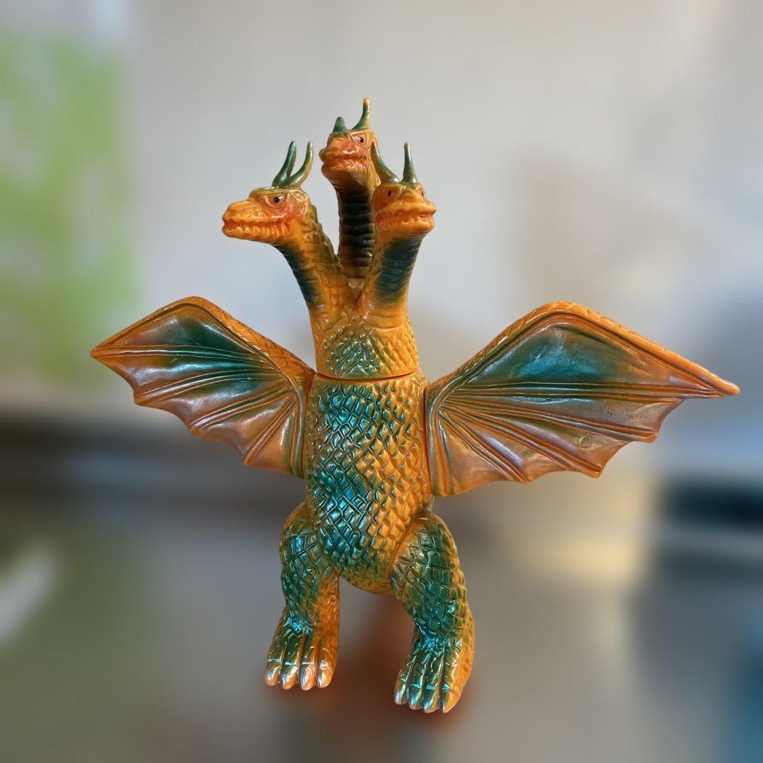 ウルトラマン　キングギドラ