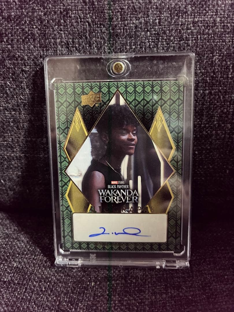 レティーシャ・ライト⭐︎サインカード