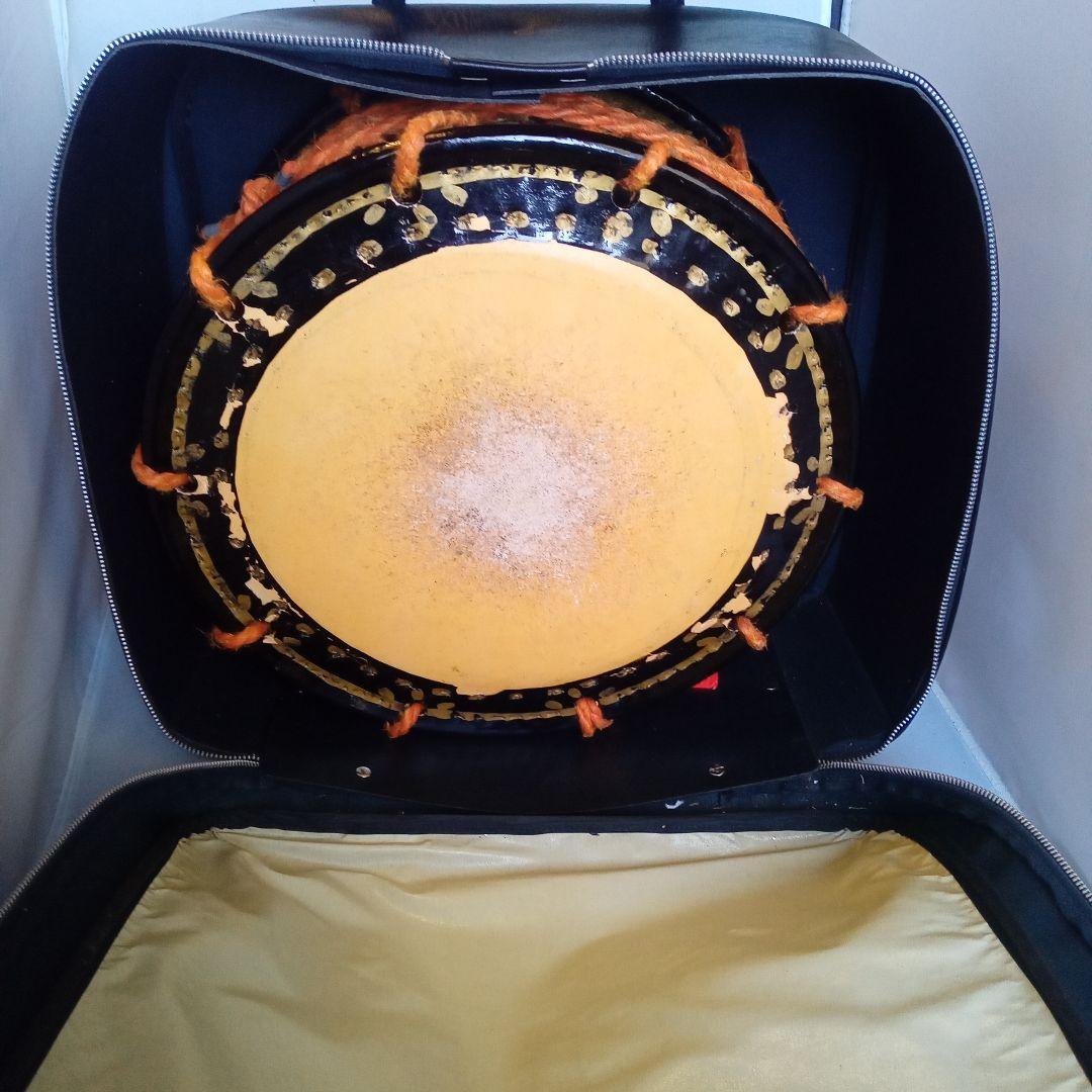 和楽器　締太鼓 黒金 締め太鼓 締太鼓 約幅34 5㎝ 木製台・バチ付き 和太鼓 和楽器 音出しOK