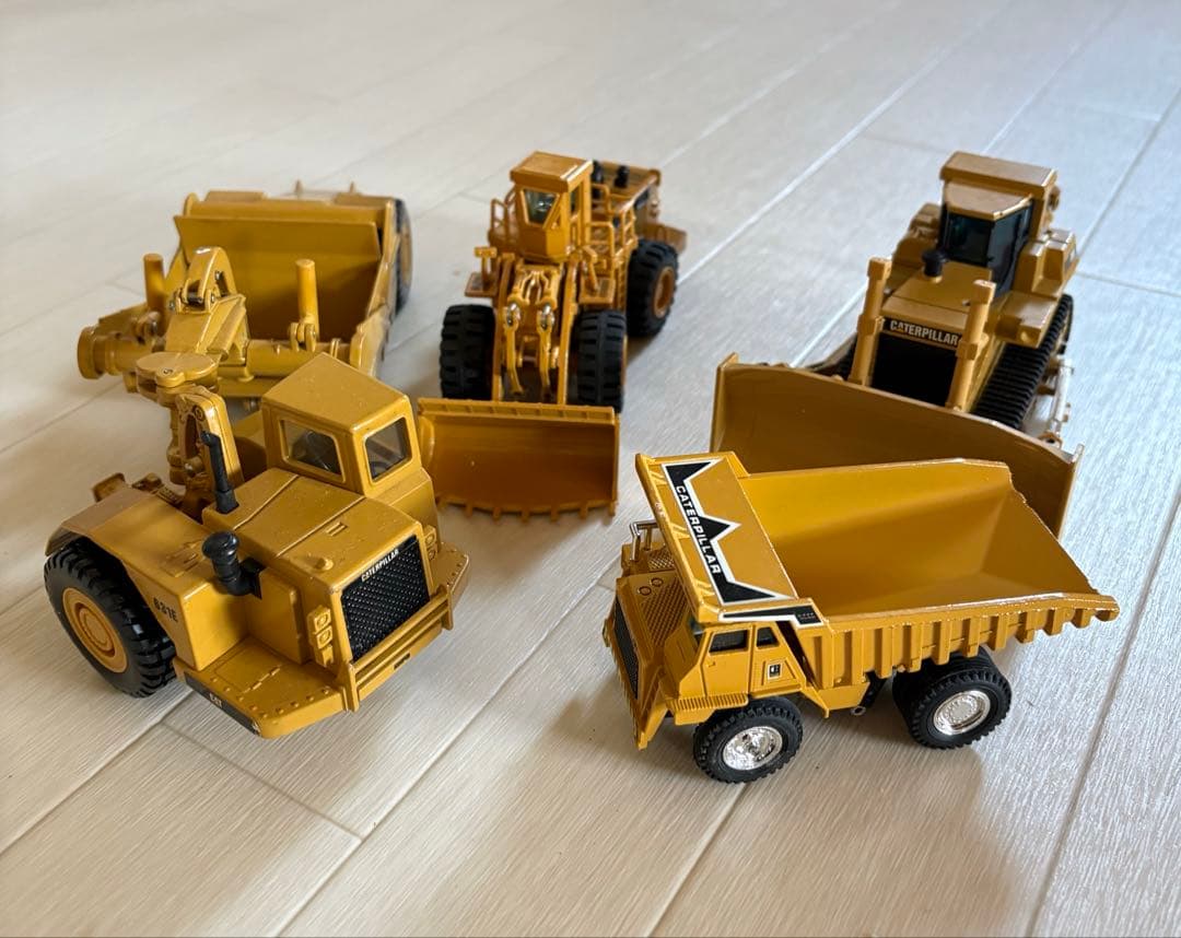 CAT 建設機械ミニカー4台セット 1:64 CAT ダイキャストカー 4個セット | Costco Japan