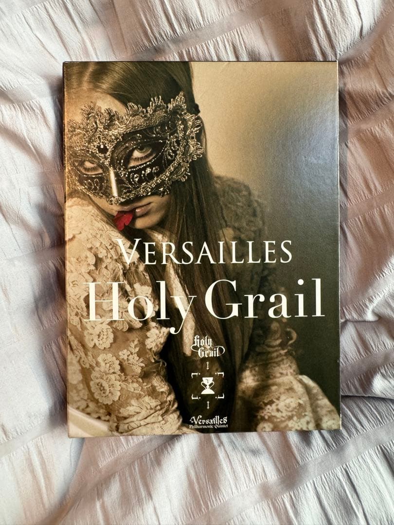 限定盤】Versailles 「Holy Grail」 V系 - メルカリ