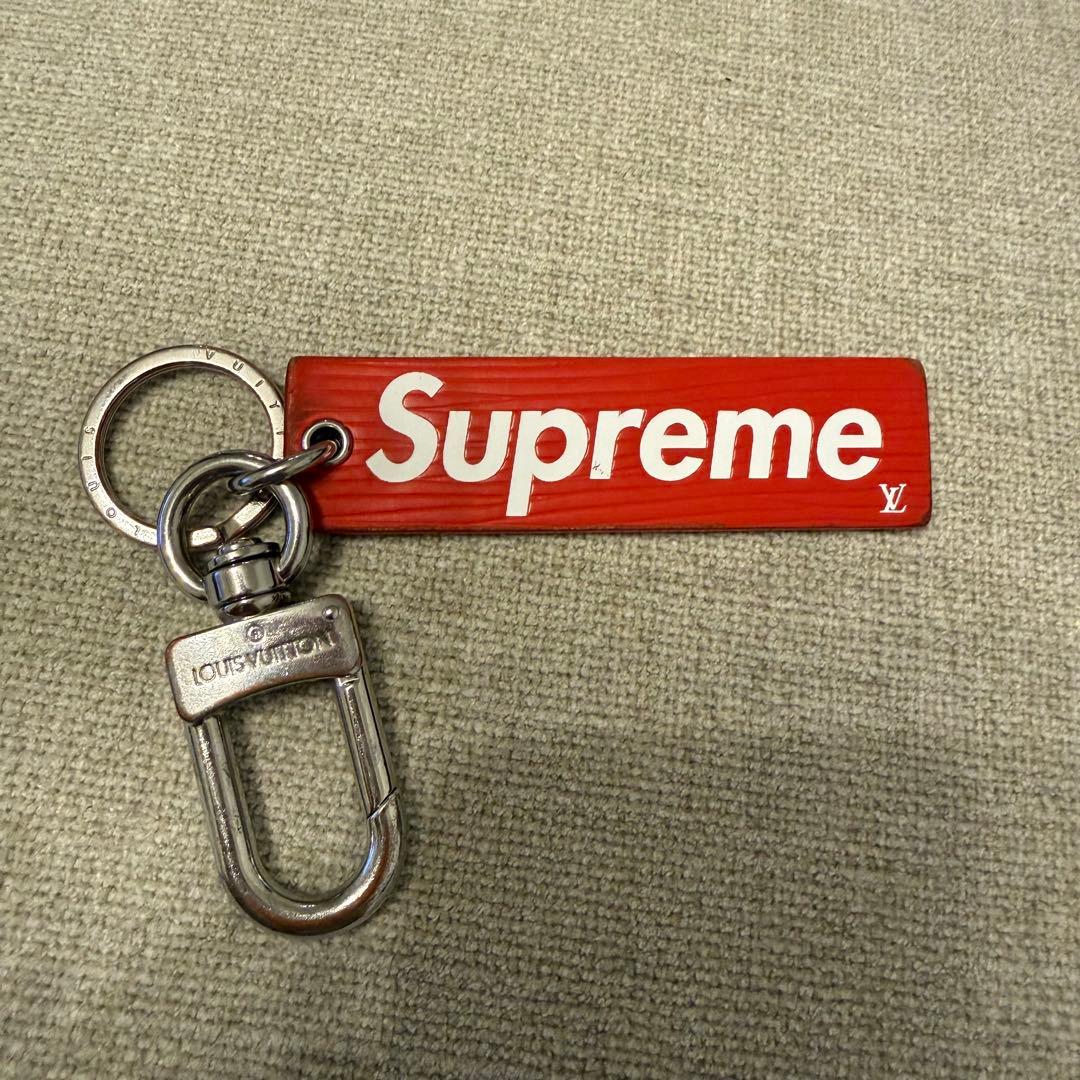 Louis Vuitton Supreme キーホルダー ルイヴィトンSupremeコラボ ダウンタウン キーリング ブラウン