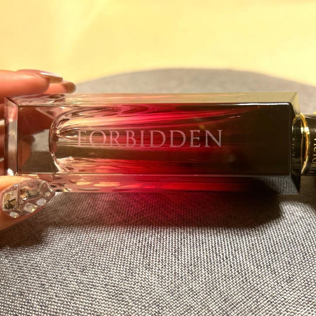 ヴィクトリアシークレット　FORBIDDEN