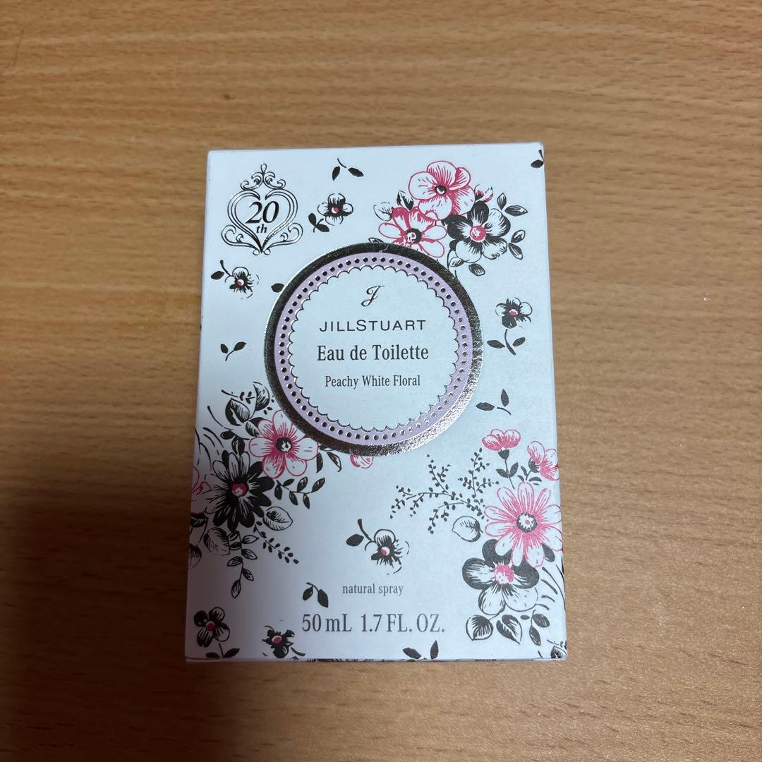 ジルスチュアート ピーチホワイトフローラルオードトワレ(限定) - メルカリ