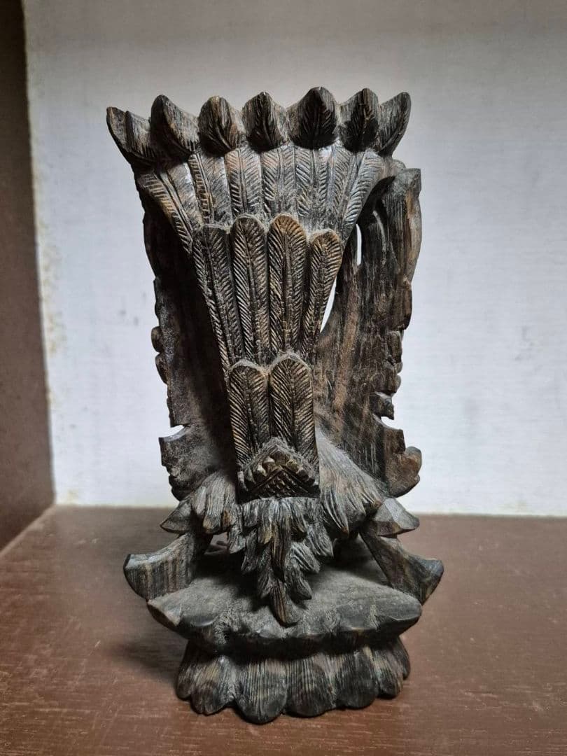 ヴィシュヌ神 ビシュヌ ガルーダ 木彫 彫刻 仏教美術 ネパール美術