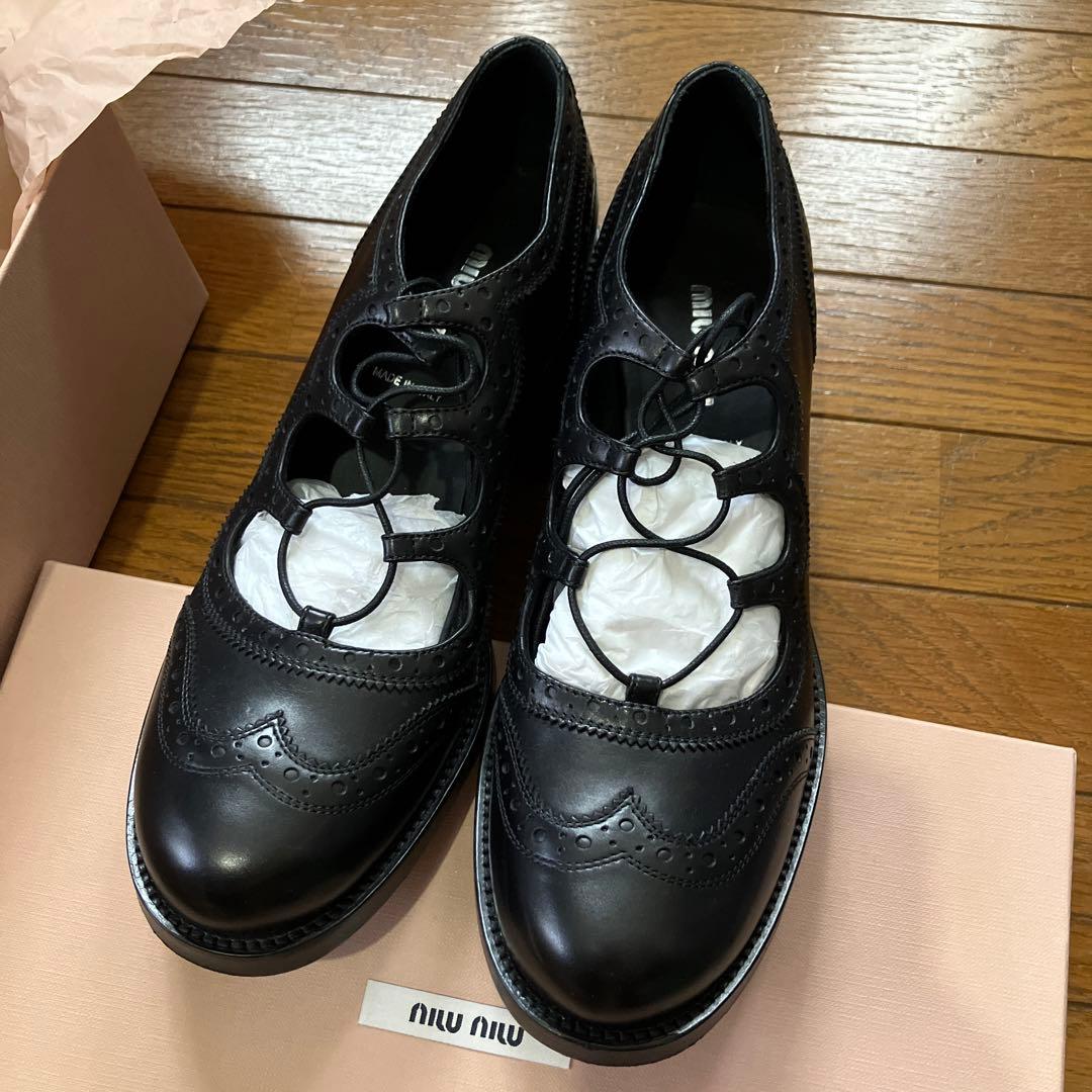 64☆miumiu☆一回着用 新品同様☆ミュウミュウ パンプス ローファー
