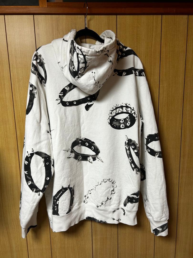 キムタク着用supremeデザインパーカー - メルカリ